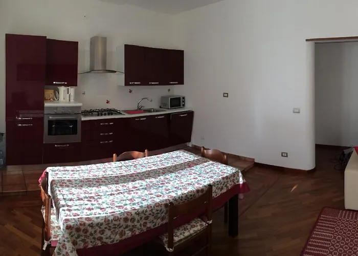 Petronia Home